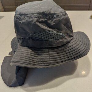 Kathmandu UPF 50 Gray Sun Hat for Hiking and Travel Neck Protection NZ Brand